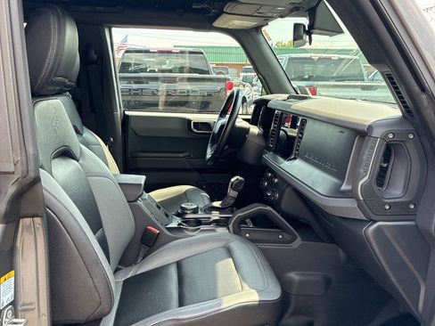 Used 2024 Ford Bronco Big Bend AWD/4WD image 11