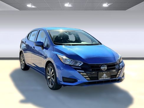 Used 2024 Nissan Versa SV w/ Trunk Package image 5