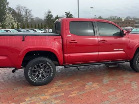 Used 2023 Toyota Tacoma SR5 RWD image 3