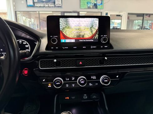 Used 2024 Honda Civic EX-L image 17