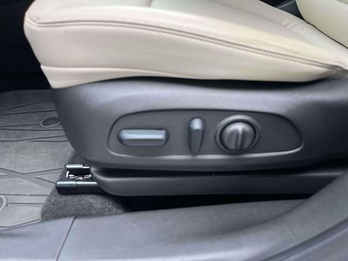 Used 2024 Buick Encore GX Sport Touring w/ Comfort Package FWD image 28