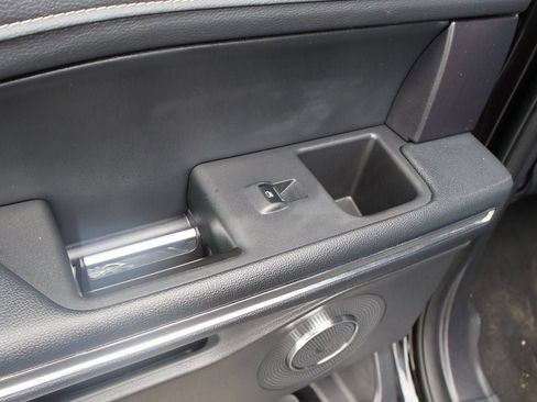 Used 2024 Ford Expedition XLT image 21