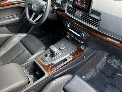 Used 2018 Audi Q5 2.0T Premium Plus w/ Premium Plus Package image 13