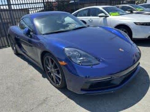 Used 2025 Porsche 718 Cayman GTS RWD image 2