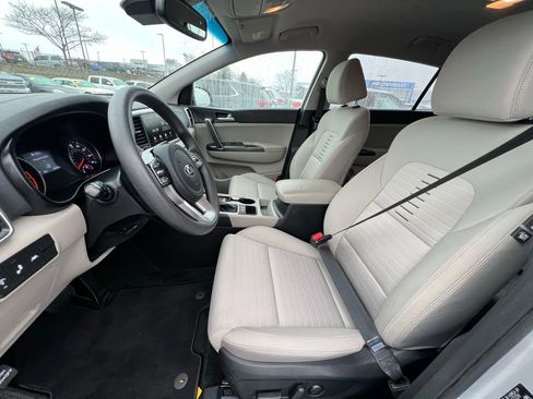 Used 2022 Kia Sportage LX w/ LX FWD Value Edition Package image 17