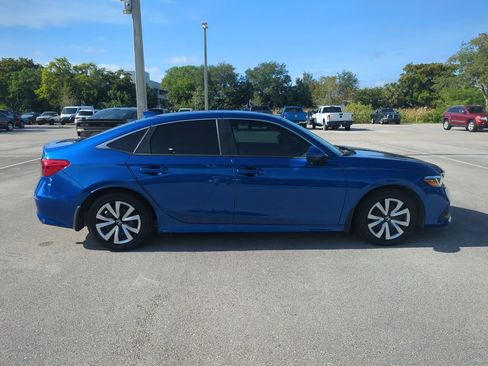 Used 2023 Honda Civic LX image 5