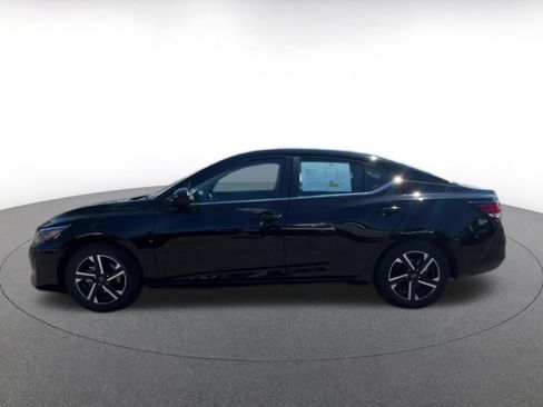 Used 2025 Nissan Sentra SV FWD image 9