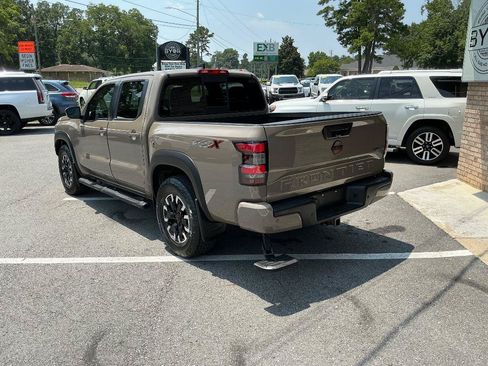 Used 2022 Nissan Frontier Pro-X w/ Technology Package RWD image 3