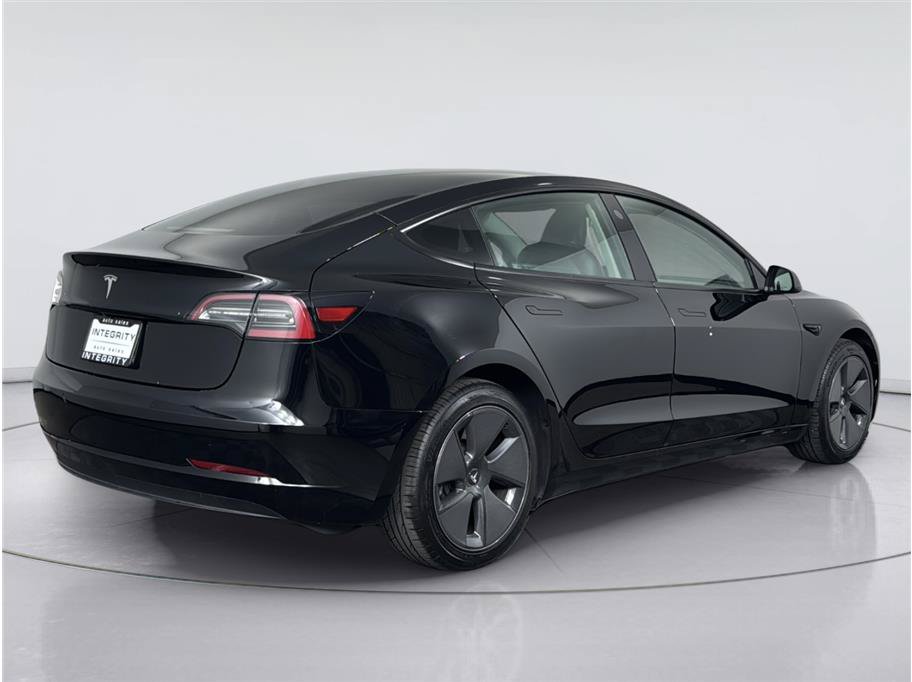 Used 2023 Tesla Model 3 Standard Range RWD image 5
