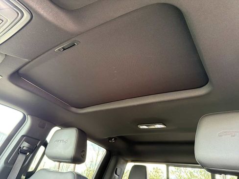 Used 2024 GMC Sierra 1500 AT4 w/ Technology Package image 3