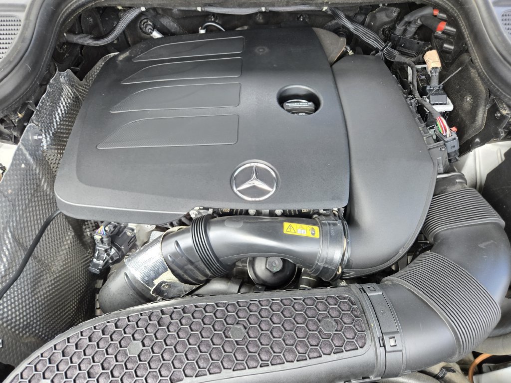Used 2022 Mercedes-Benz GLE 350 4MATIC image 32