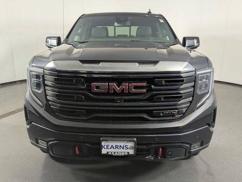 Used 2023 GMC Sierra 1500 AT4 w/ AT4 Preferred Package AWD/4WD image 3