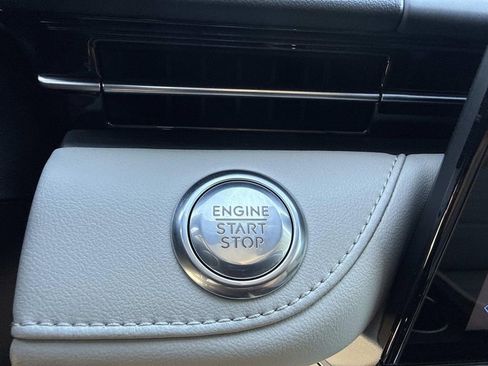 New 2026 Lincoln Nautilus Reserve image 27