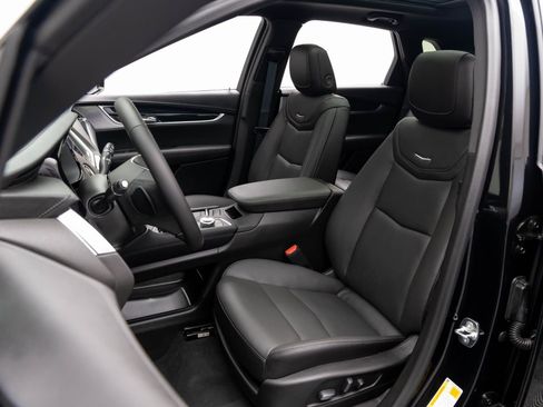 New 2025 Cadillac XT5 Premium Luxury w/ Technology Package image 11