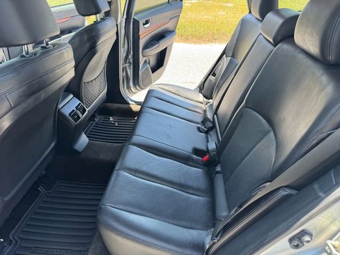 Used 2014 Subaru Outback 2.5i Limited image 14