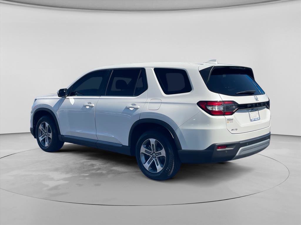 Used 2025 Honda Pilot EX-L image 5