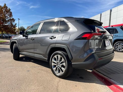 Used 2024 Toyota RAV4 XLE Premium image 8