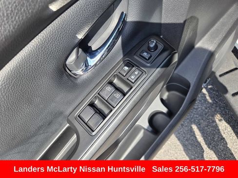 Used 2024 Nissan Titan PRO-4X w/ Pro-4x Convenience Package AWD/4WD image 26