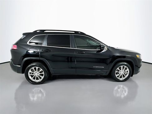 Used 2022 Jeep Cherokee Latitude Lux w/ Sun & Sound Group image 9