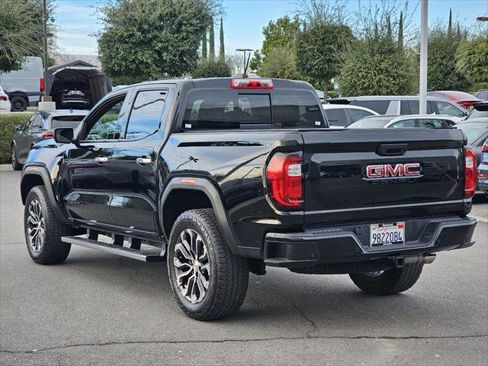 Used 2024 GMC Canyon Denali image 9