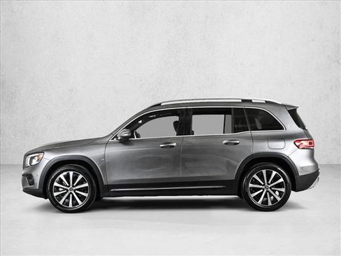 Certified 2023 Mercedes-Benz GLB 250 4MATIC image 9
