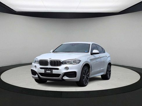 Used 2019 BMW X6 xDrive50i w/ M Sport Package AWD/4WD image 4
