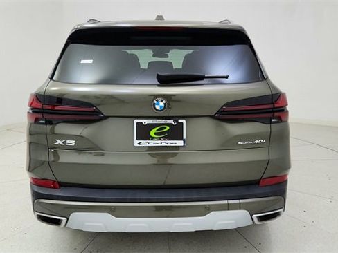 Used 2026 BMW X5 sDrive40i image 5