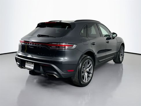 New 2026 Porsche Macan image 7