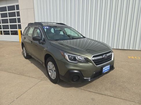 Used 2019 Subaru Outback 2.5i image 2