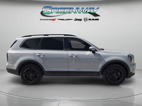 Used 2024 Kia Telluride EX X-Line AWD/4WD image 4