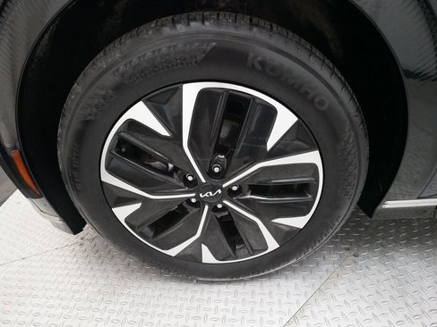 Used 2024 Kia EV6 Wind image 27