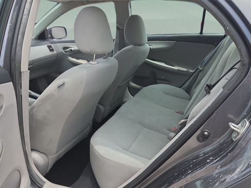 Used 2013 Toyota Corolla LE FWD image 11
