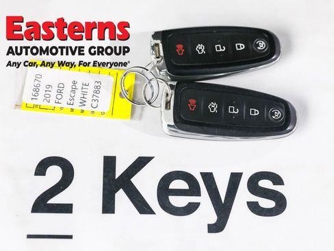 Used 2019 Ford Escape SE image 27