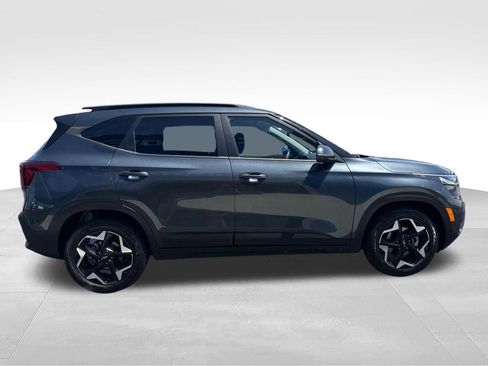 Used 2025 Kia Seltos S FWD image 7