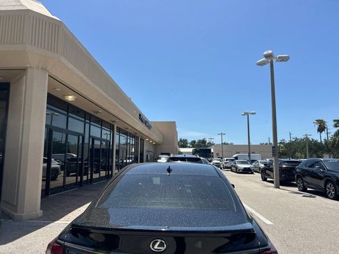 Certified 2023 Lexus ES 350 F Sport w/ Accessory Package (Z1) FWD image 4