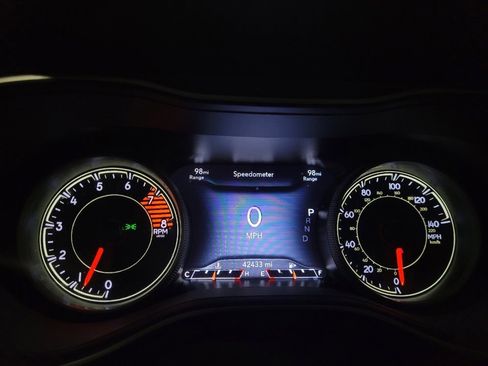 Used 2021 Jeep Cherokee Limited image 23