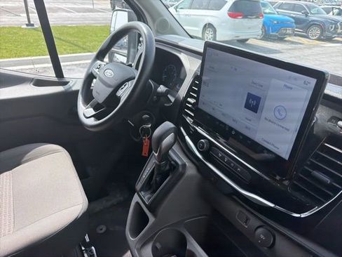Used 2024 Ford Transit 350 XLT image 7