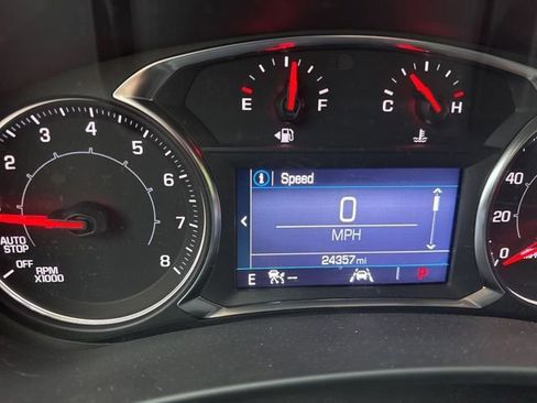 Used 2023 GMC Terrain SLE w/ Driver Convenience Package AWD/4WD image 11