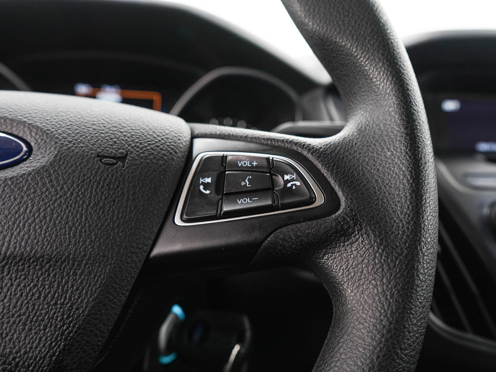 Used 2017 Ford Focus SE FWD image 23