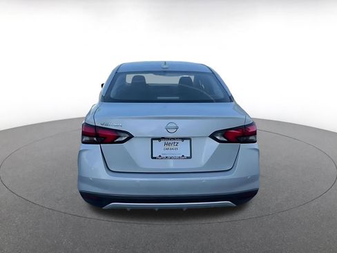 Used 2025 Nissan Versa SV image 12