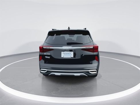 Used 2023 Kia Seltos S image 7