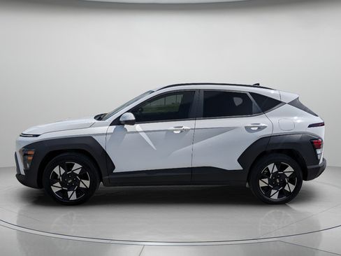 Used 2025 Hyundai Kona SEL FWD image 5