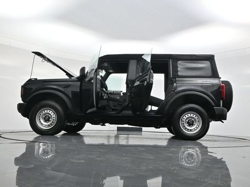 Used 2025 Ford Bronco 4-Door AWD/4WD image 59