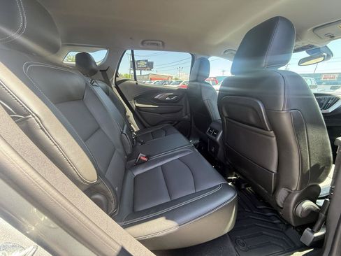 Used 2024 GMC Terrain SLT AWD/4WD image 15