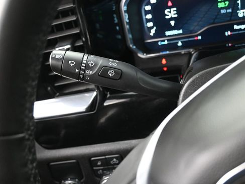 Used 2025 GMC Sierra 1500 SLT image 19