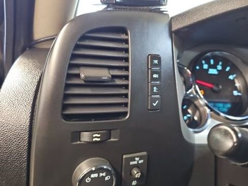 Used 2014 GMC Sierra 2500 SLE w/ SLE Preferred Package image 14