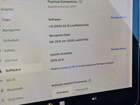 Used 2021 Tesla Model Y Long Range image 21