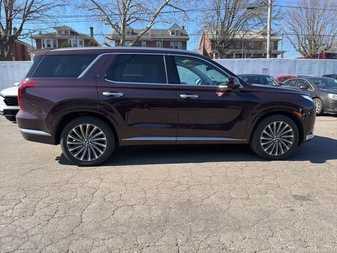 Used 2024 Hyundai Palisade Calligraphy image 7