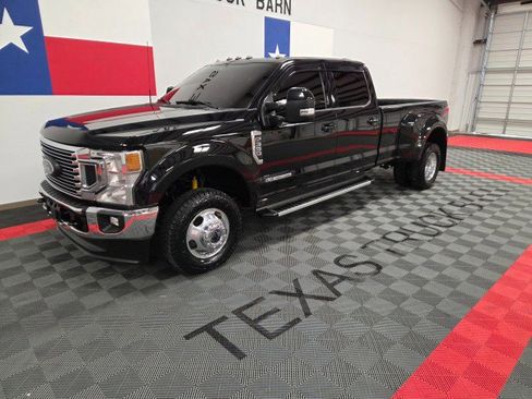 Used 2022 Ford F350 Lariat w/ Lariat Ultimate Package image 3