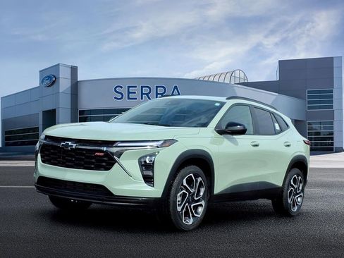 Used 2024 Chevrolet Trax RS w/ Sunroof Package image 1